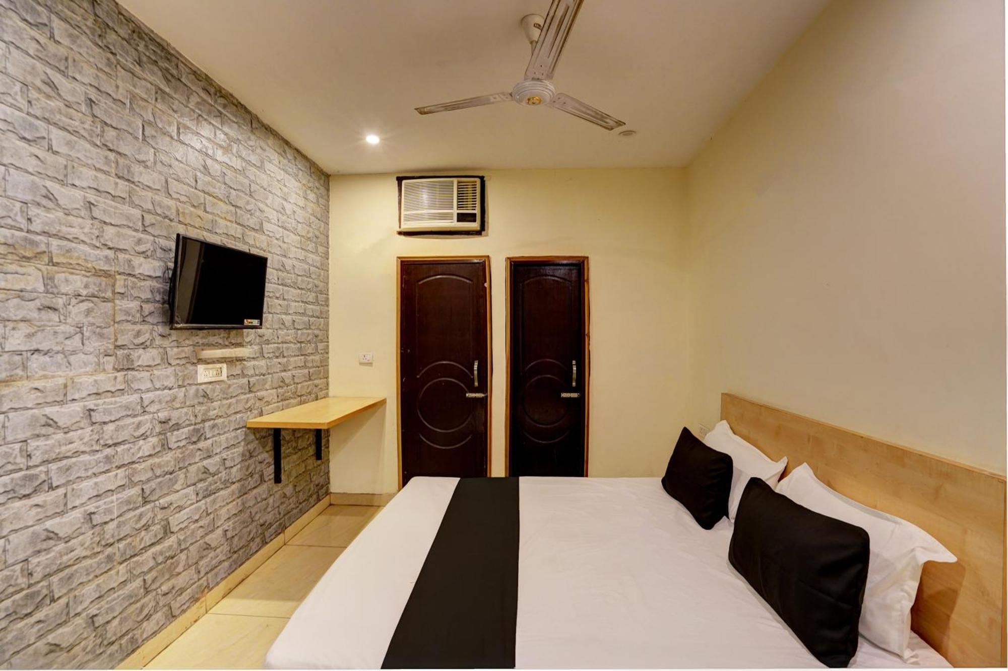 Hotel O Blue Vibes Meerut Exterior photo